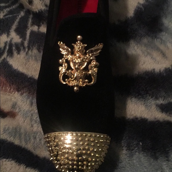 Shoes - Picture 1 of 1